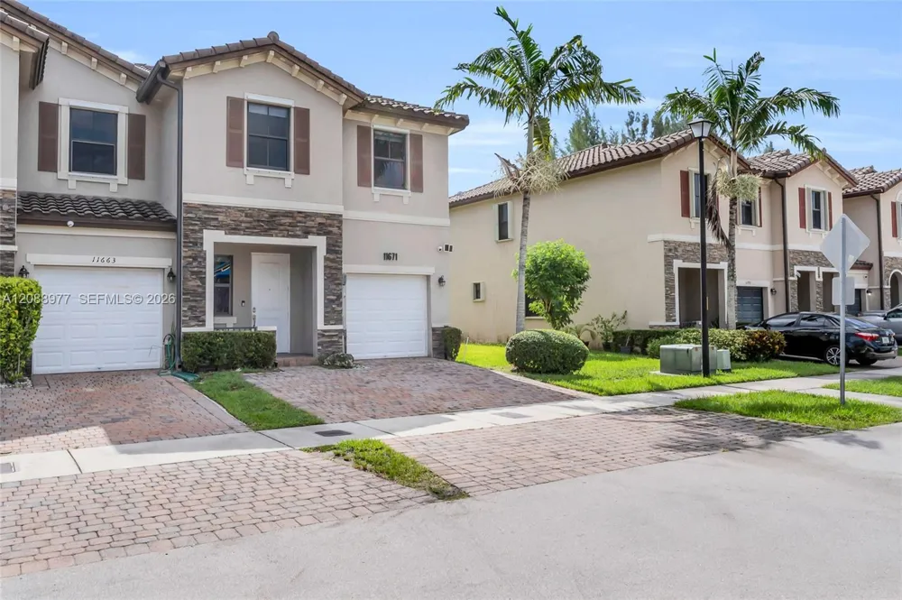 11671 SW 150th Pl Miami, FL 33196