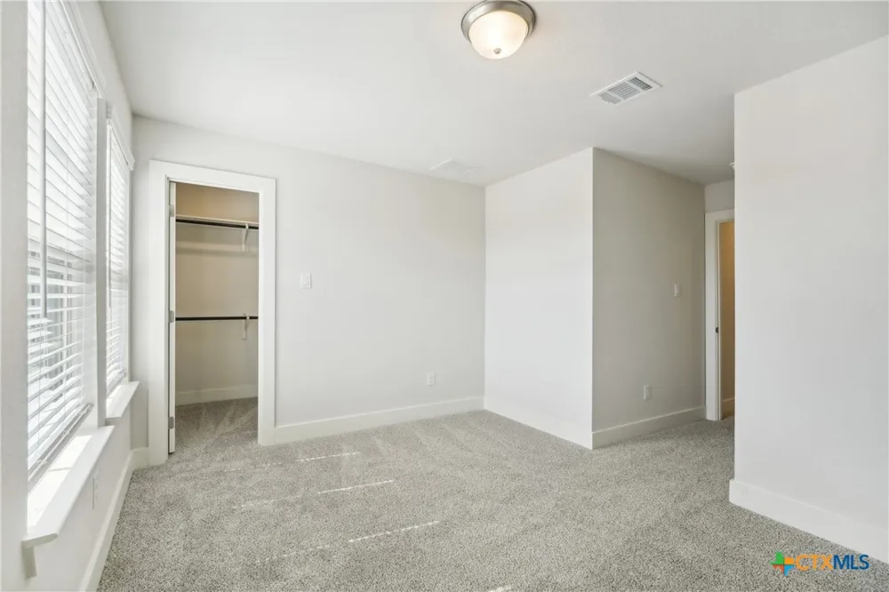 4225 Azalea Alley Marion, TX 78124