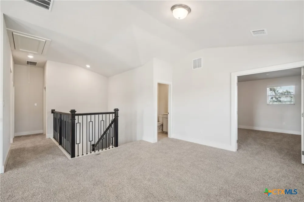 4225 Azalea Alley Marion, TX 78124