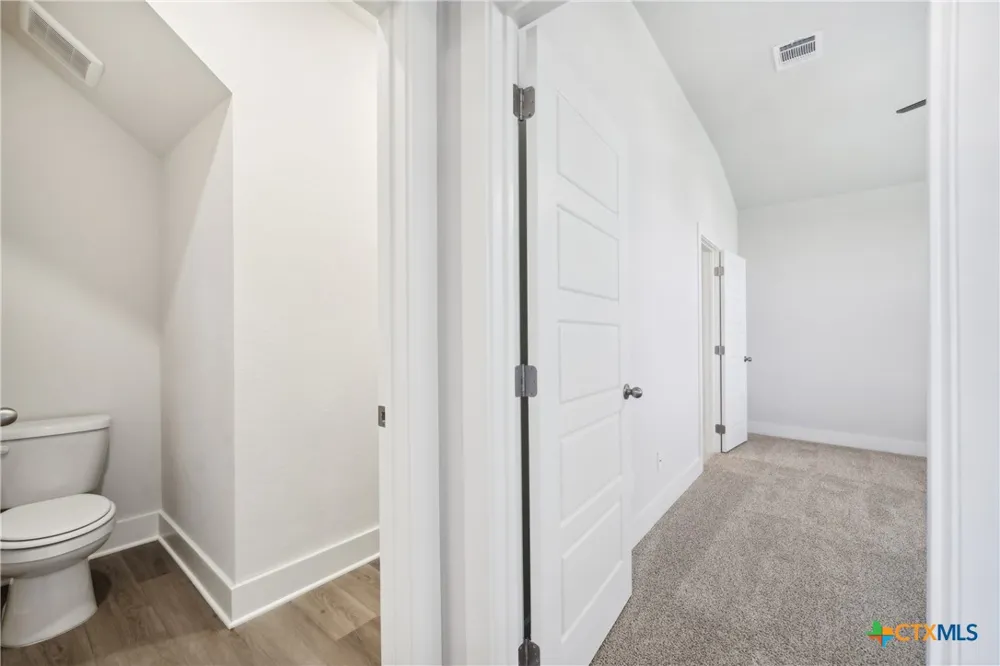 4225 Azalea Alley Marion, TX 78124