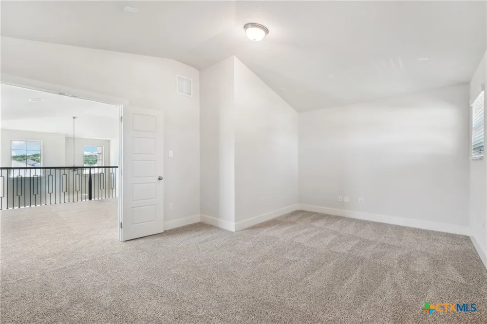 4225 Azalea Alley Marion, TX 78124