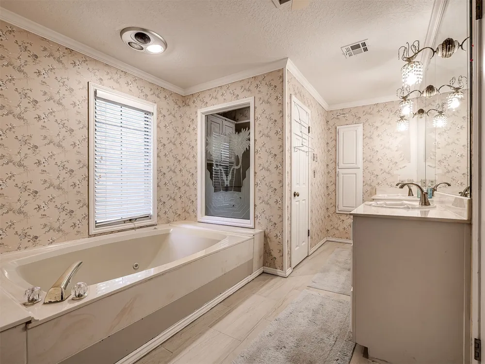 6536 E 85th Street Tulsa, OK 74133