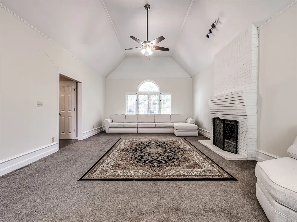 6536 E 85th Street Tulsa, OK 74133