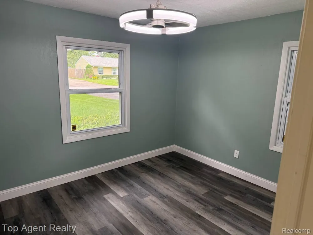 2848 Edna Jane Drive Auburn Hills City, MI 48326