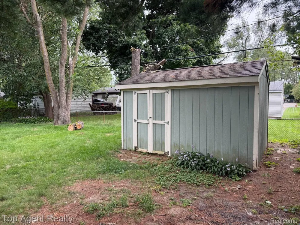 2848 Edna Jane Drive Auburn Hills City, MI 48326