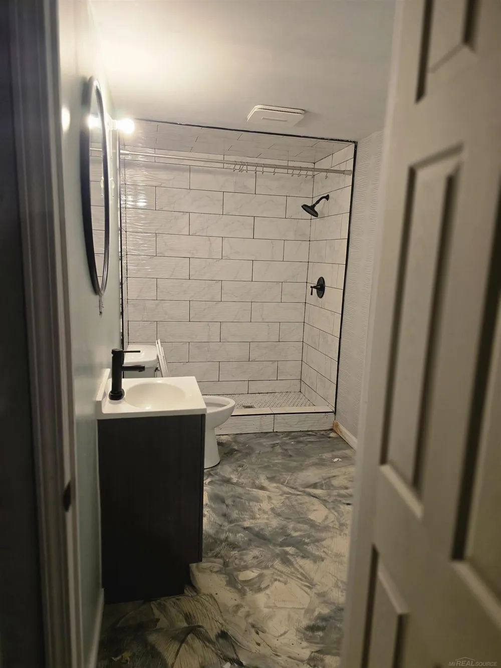 7374 Tonnelle Avenue Shelby Charter Township, MI 48317