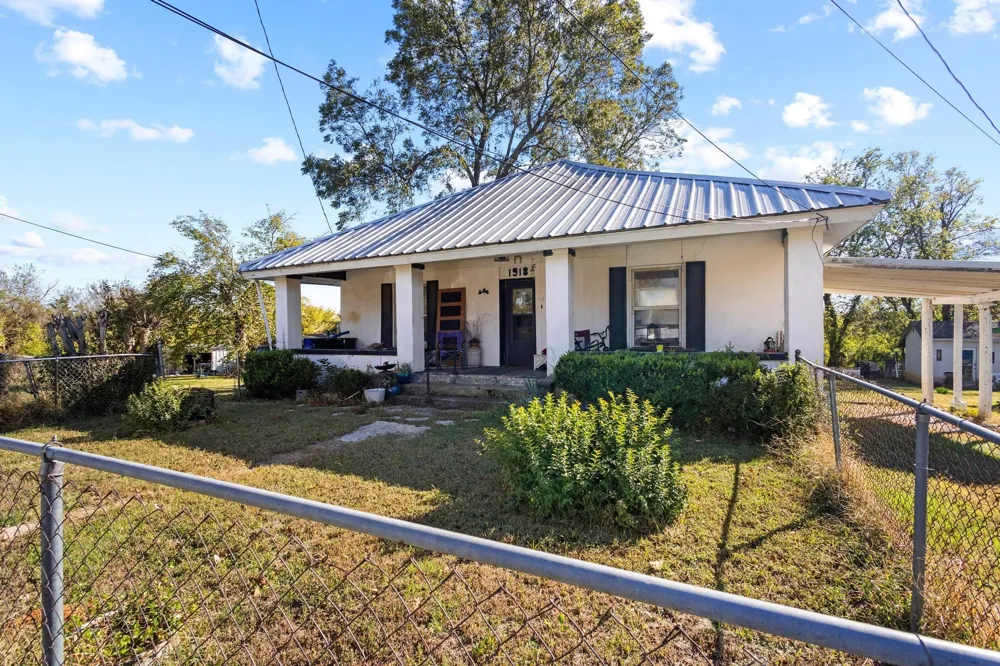 600 E Washington Street Denison, TX 75021
