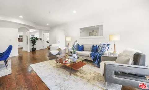 1135 Rexford Drive