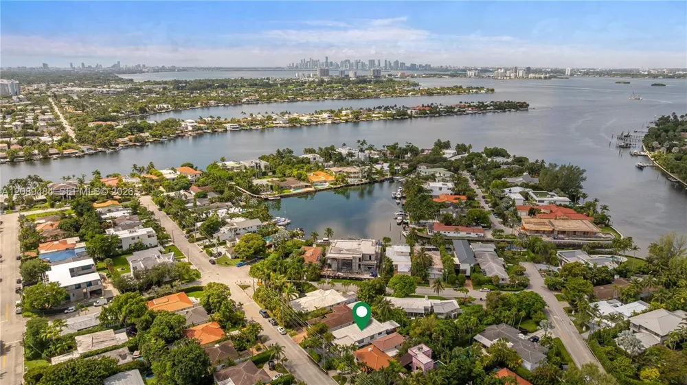 8934 Hawthorne Ave Surfside, FL 33154