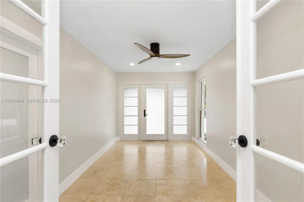 8934 Hawthorne Ave Surfside, FL 33154