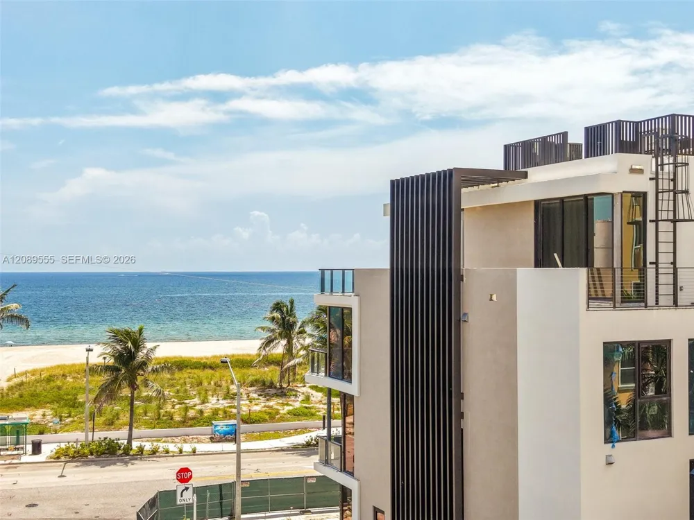 497 Ocean Bl Pompano Beach, FL 33062