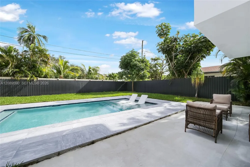 3056 NE 14th Ave #0 Oakland Park, FL 33334