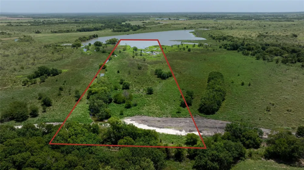 Barker Ln Rice, TX 75155