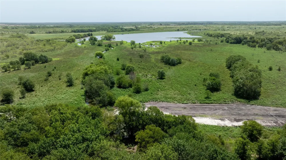 Barker Ln Rice, TX 75155