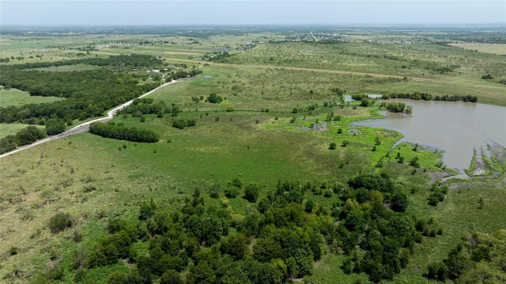 Barker Ln Rice, TX 75155