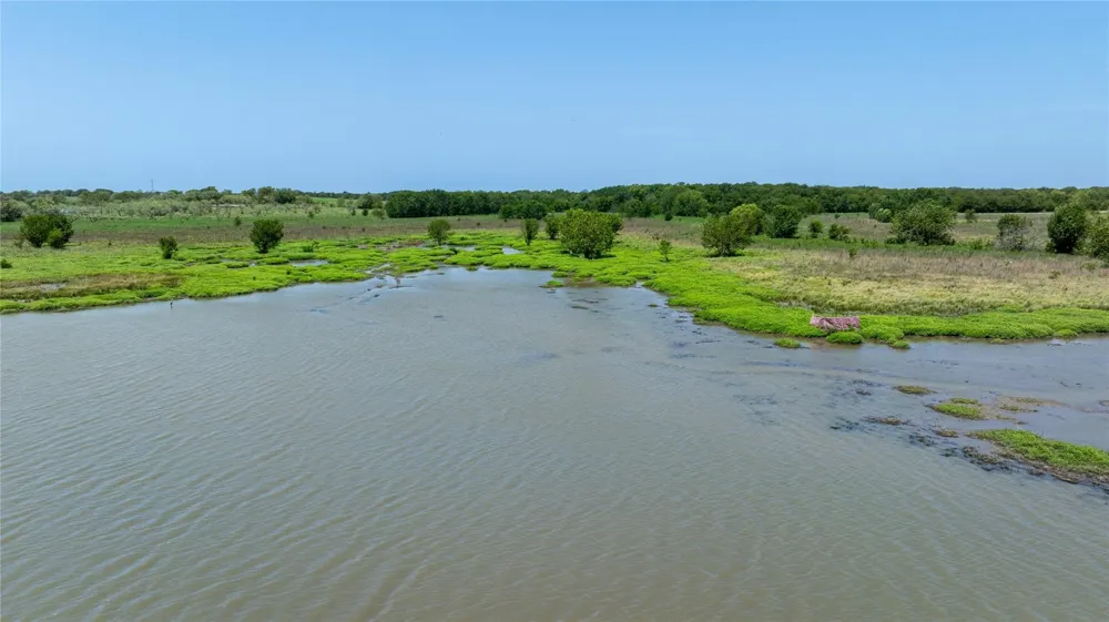 Barker Ln Rice, TX 75155