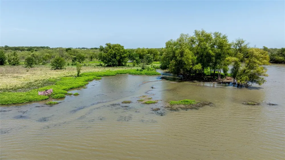 Barker Ln Rice, TX 75155