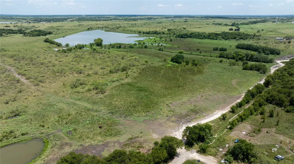 Barker Ln Rice, TX 75155