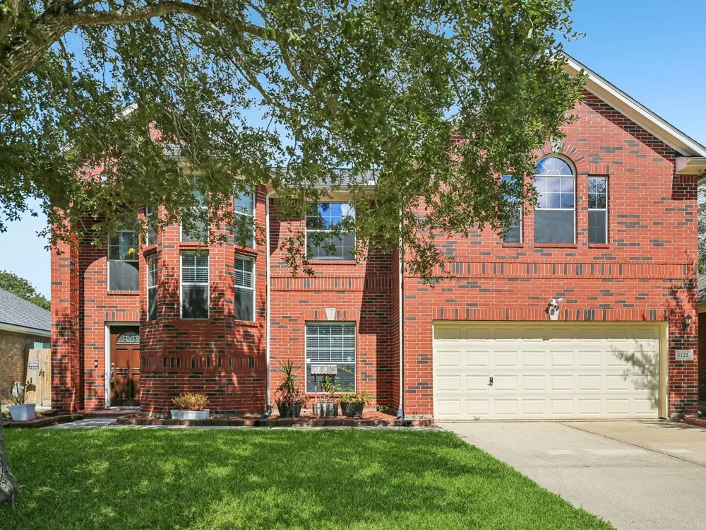1122 Chase Park Drive Bacliff, TX 77518