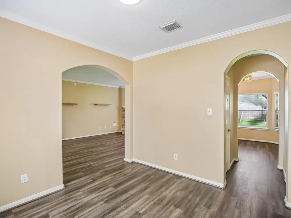 1122 Chase Park Drive Bacliff, TX 77518