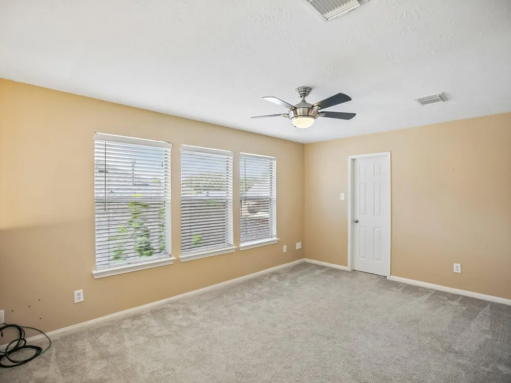 1122 Chase Park Drive Bacliff, TX 77518