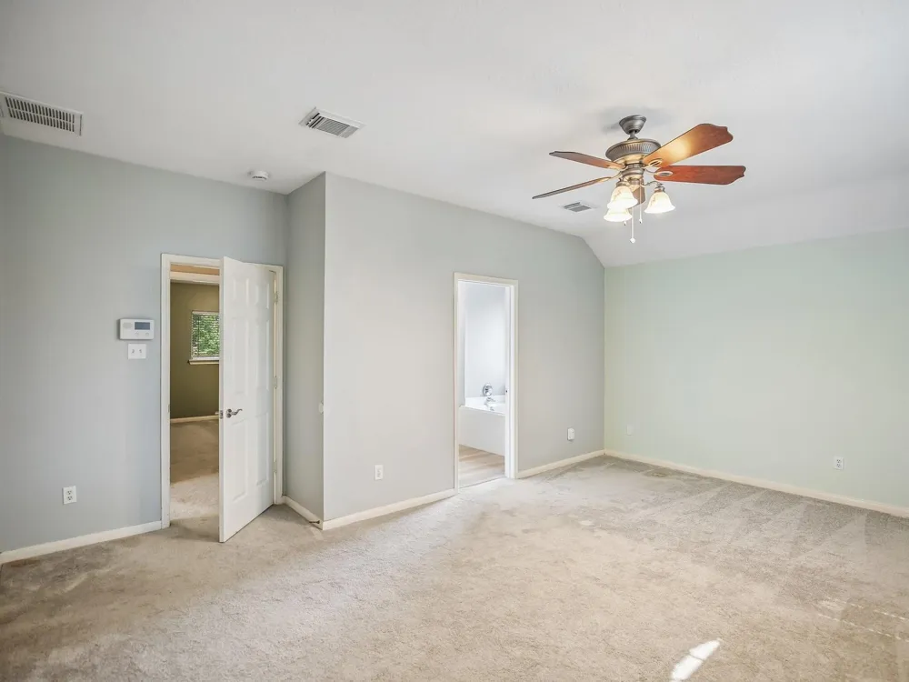 1122 Chase Park Drive Bacliff, TX 77518