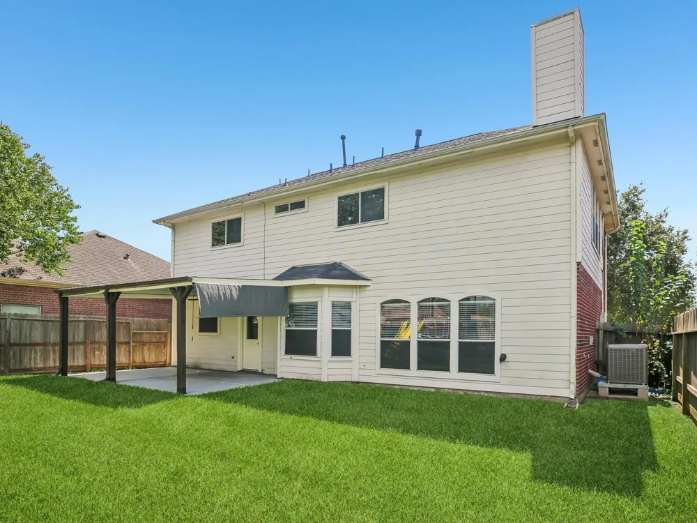1122 Chase Park Drive Bacliff, TX 77518