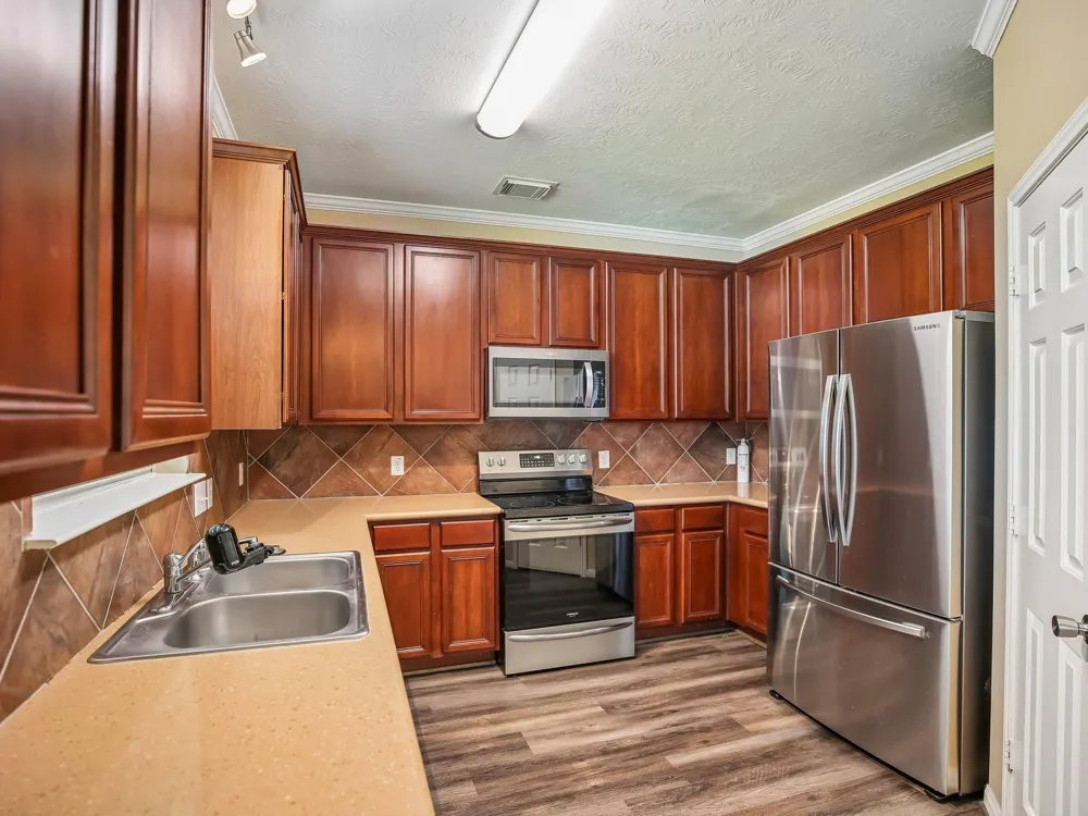 1122 Chase Park Drive Bacliff, TX 77518