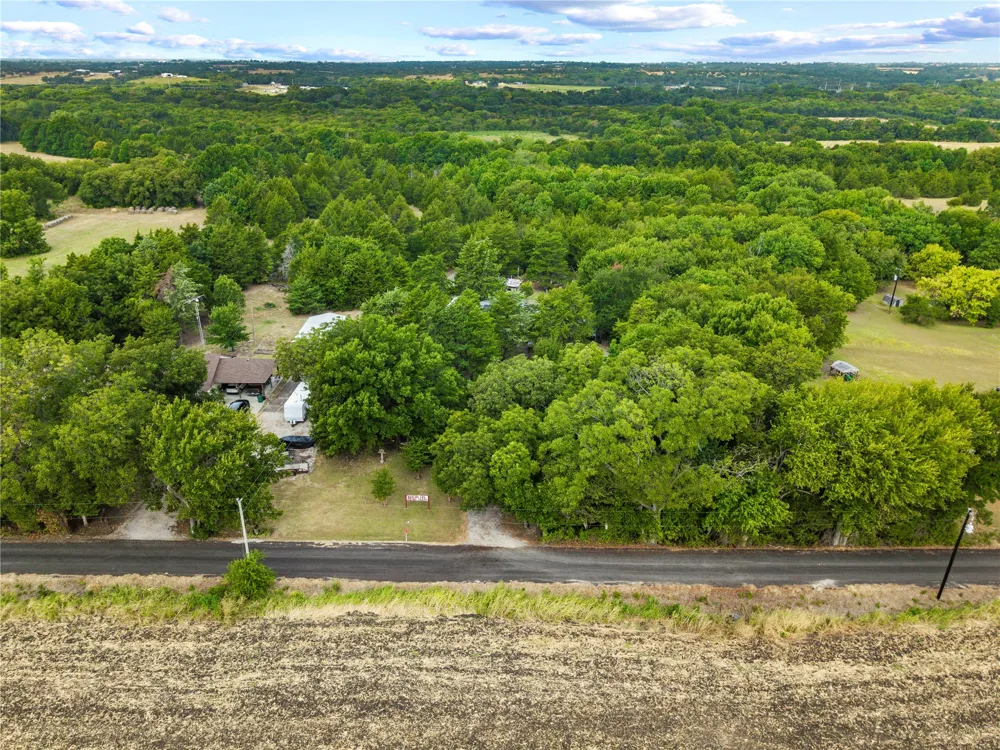 9189 County Road 285 Anna, TX 75409