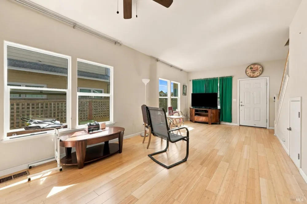 1322 Trombetta Street Santa Rosa, CA 95407