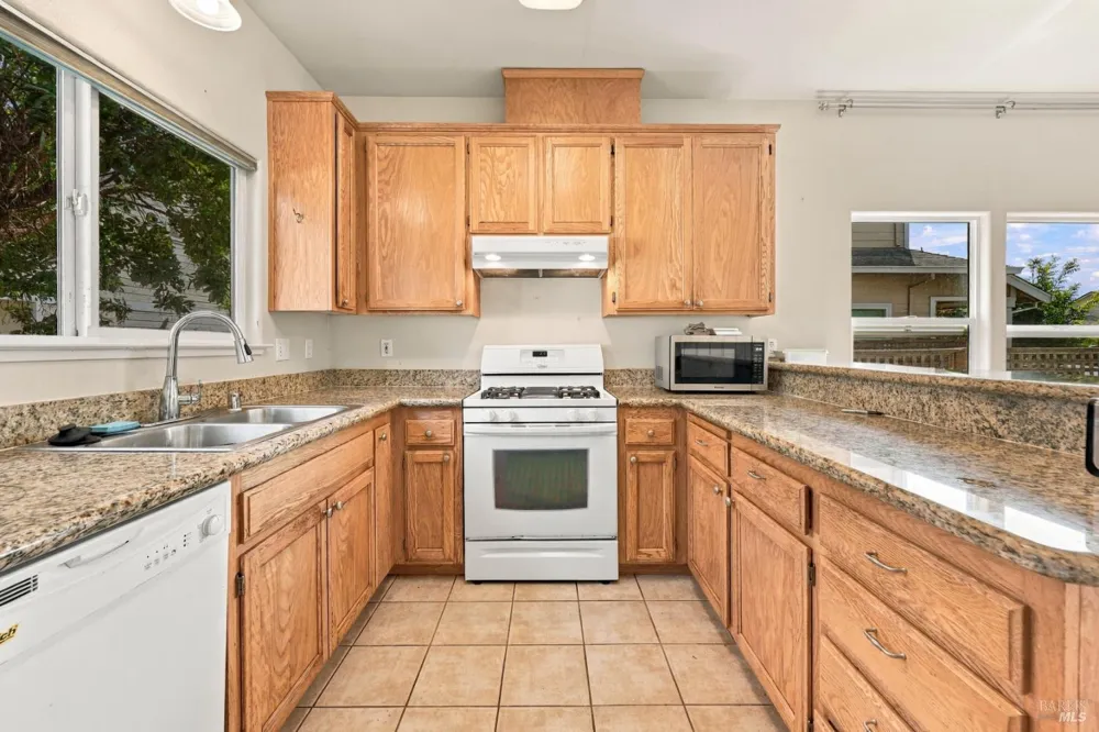 1322 Trombetta Street Santa Rosa, CA 95407