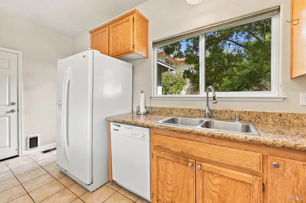 1322 Trombetta Street Santa Rosa, CA 95407