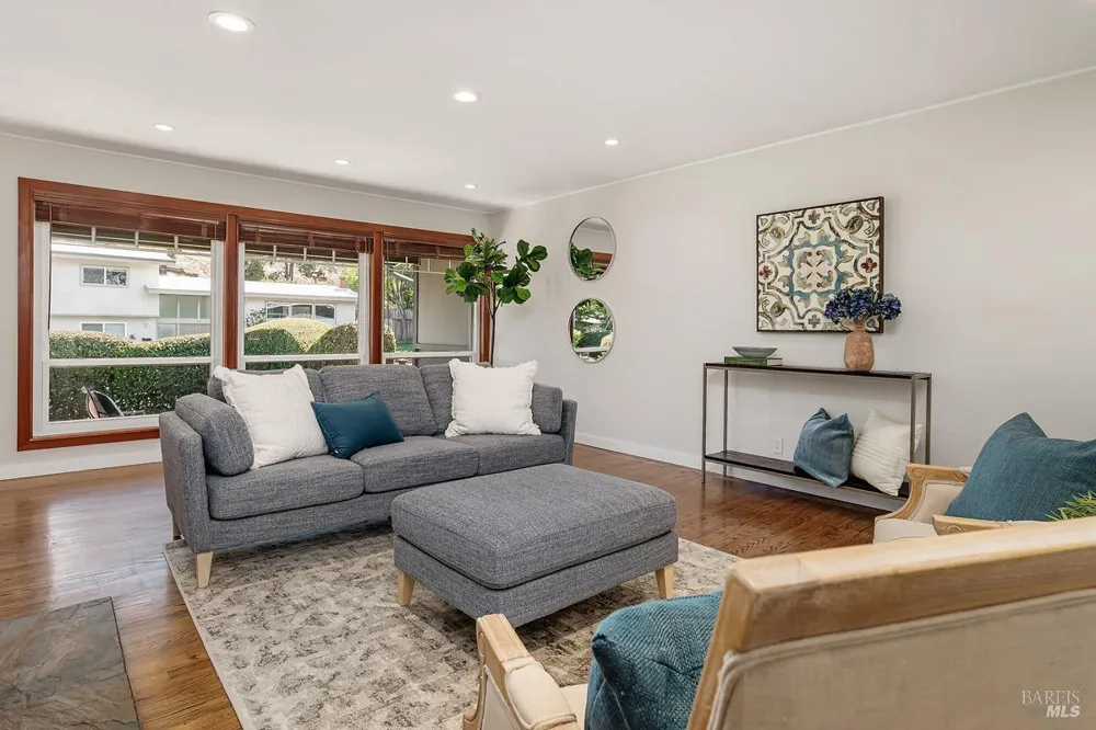 19 Carmel Drive Novato, CA 94945
