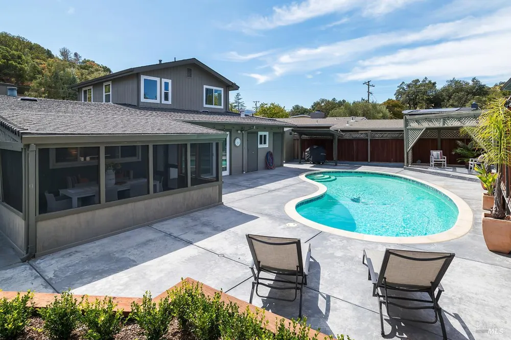 19 Carmel Drive Novato, CA 94945