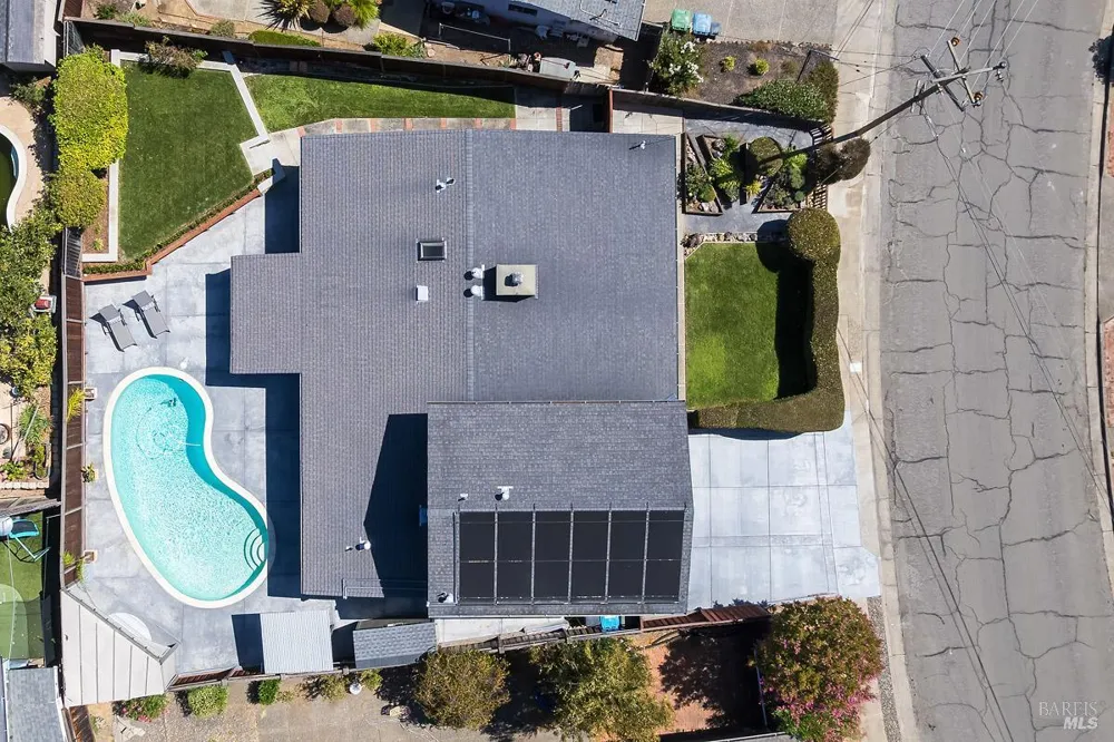 19 Carmel Drive Novato, CA 94945