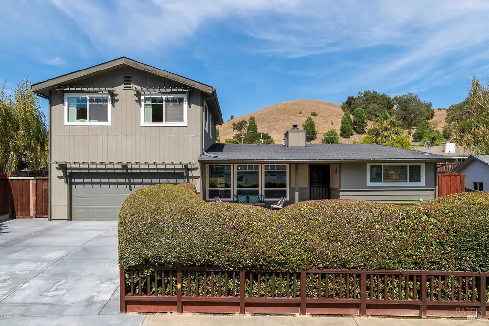 19 Carmel Drive Novato, CA 94945