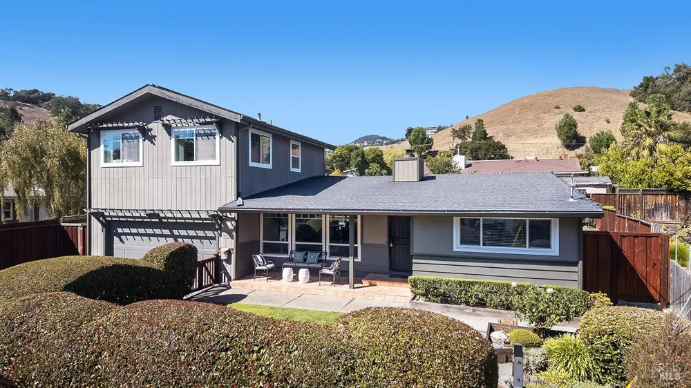 19 Carmel Drive Novato, CA 94945
