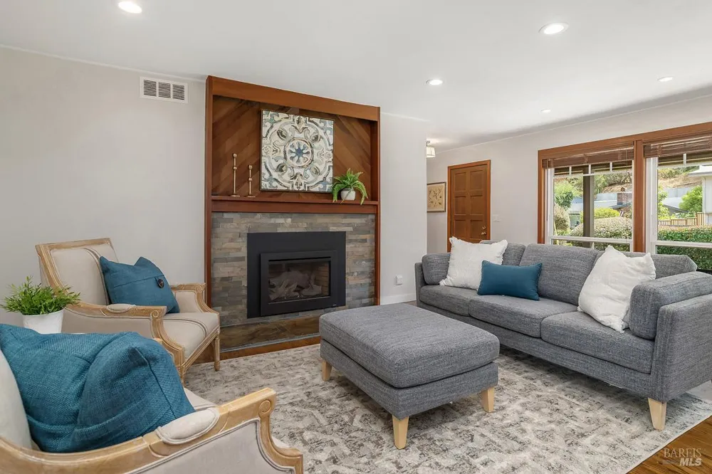 19 Carmel Drive Novato, CA 94945
