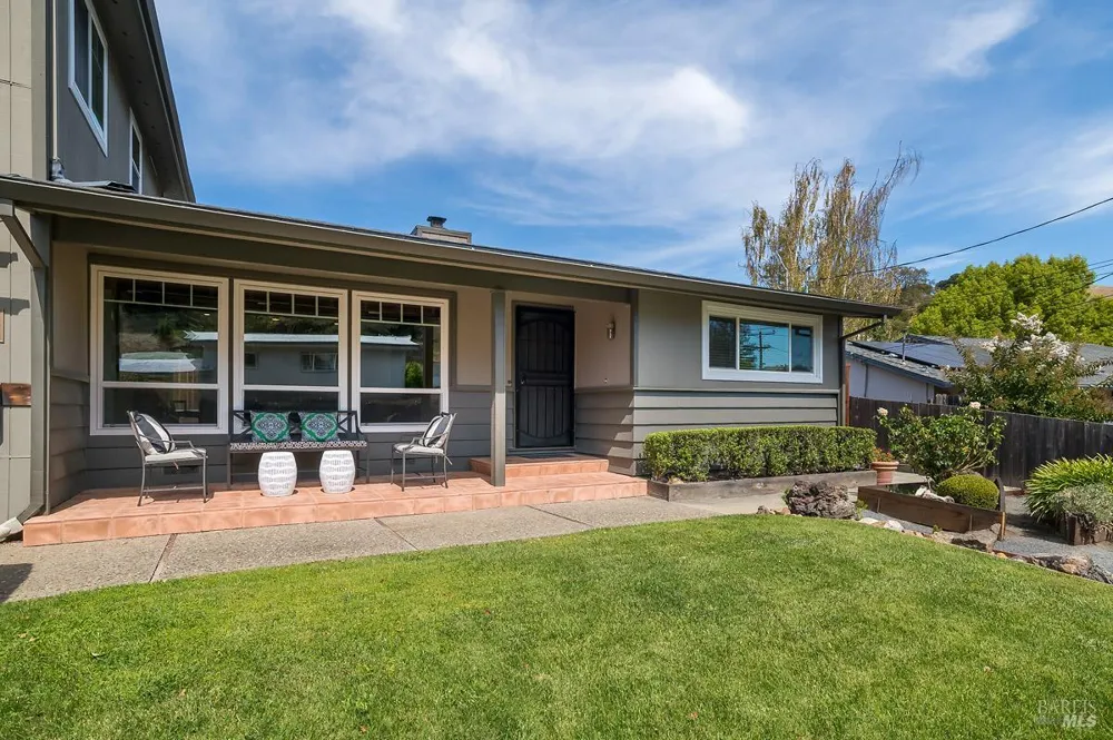 19 Carmel Drive Novato, CA 94945