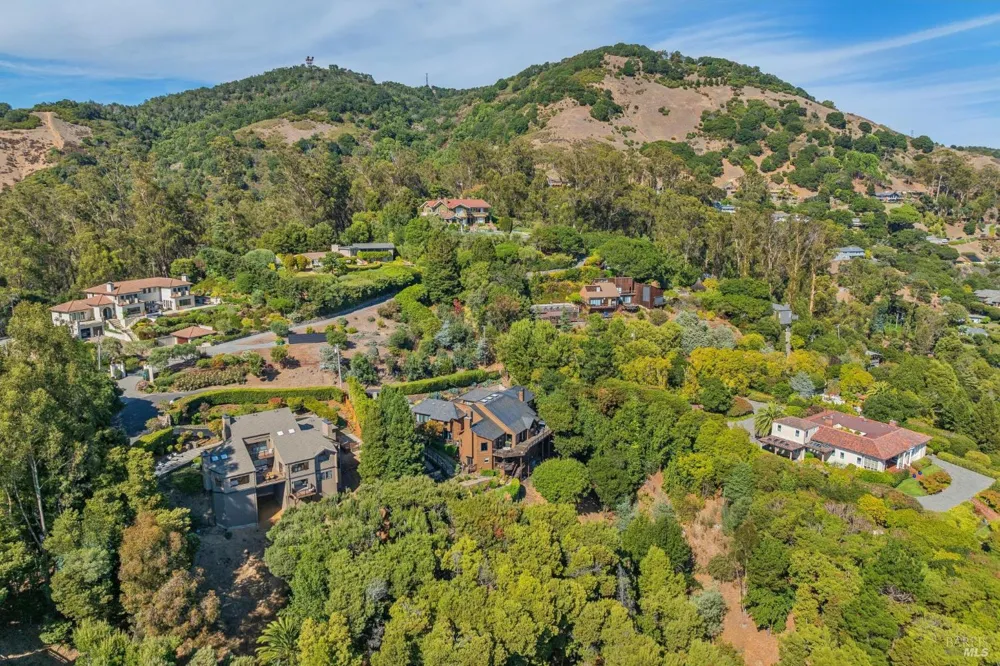 260 Highland Avenue San Rafael, CA 94901