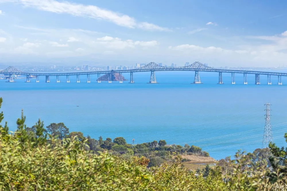 260 Highland Avenue San Rafael, CA 94901