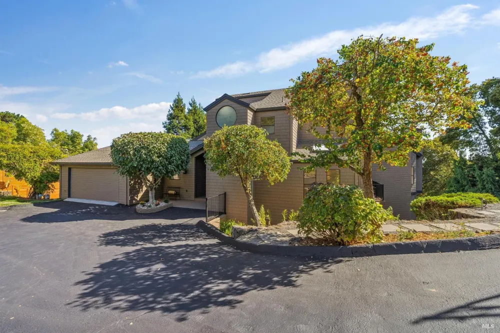 260 Highland Avenue San Rafael, CA 94901