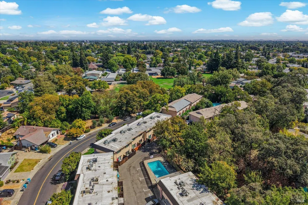 490 Edgewood Drive ##5 Vacaville, CA 95688