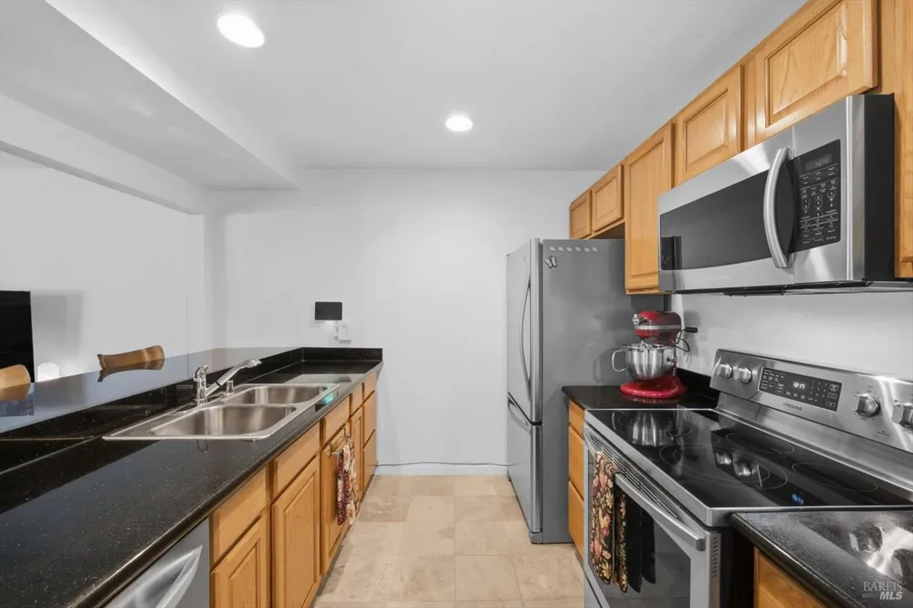 490 Edgewood Drive ##5 Vacaville, CA 95688