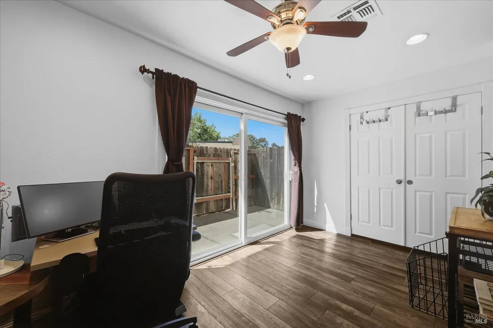 490 Edgewood Drive ##5 Vacaville, CA 95688