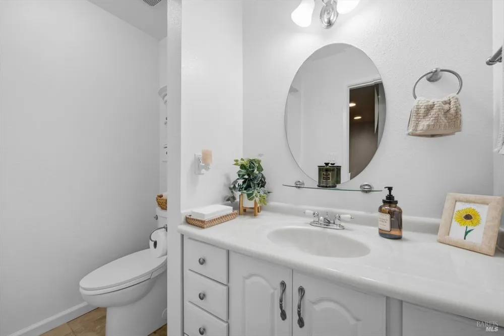 490 Edgewood Drive ##5 Vacaville, CA 95688