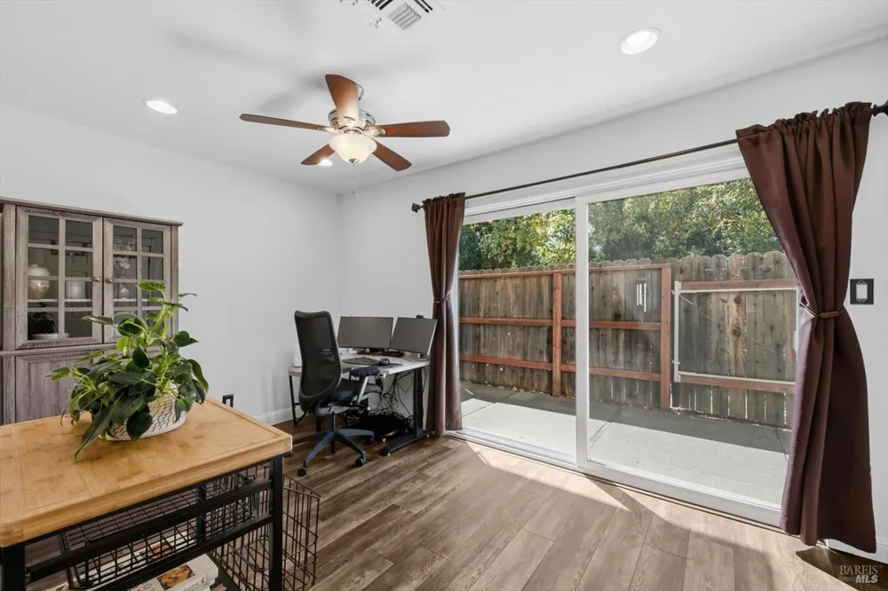 490 Edgewood Drive ##5 Vacaville, CA 95688
