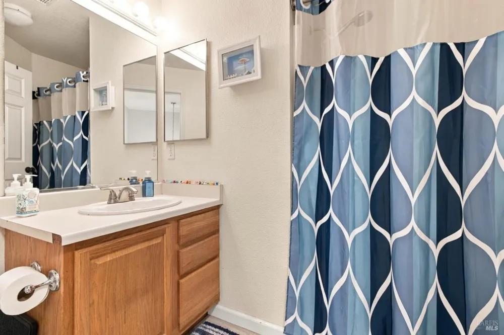 520 Court Street Santa Rosa, CA 95407