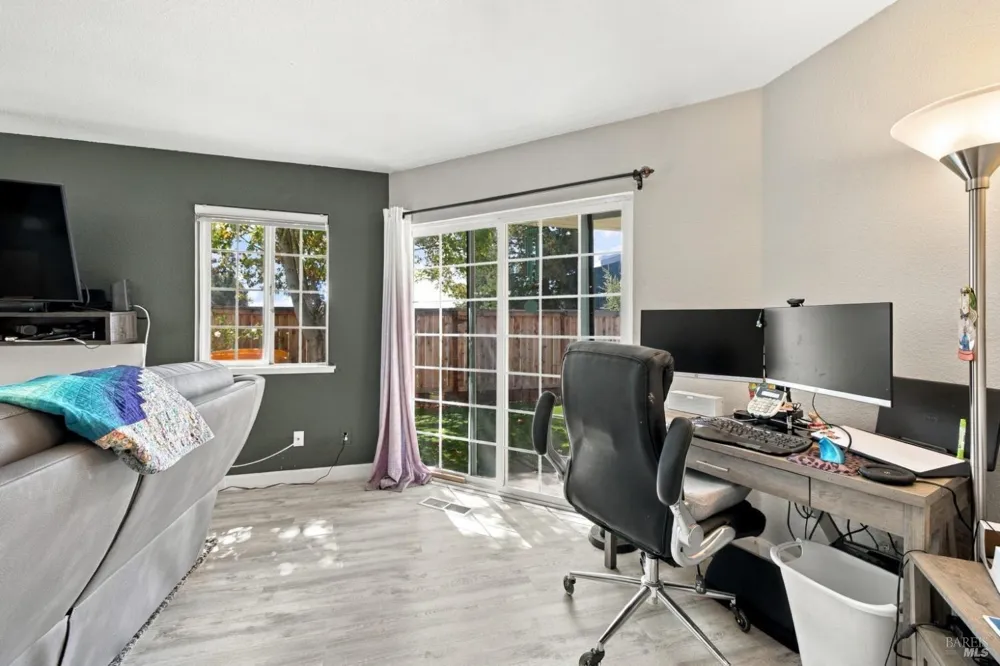 520 Court Street Santa Rosa, CA 95407