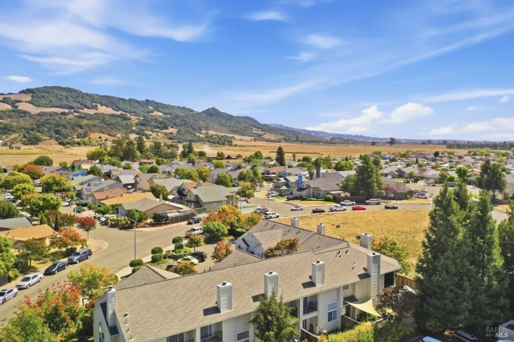 520 Court Street Santa Rosa, CA 95407